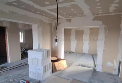 Casa la ro?u in zona Dumbrava Ro?ie - 1