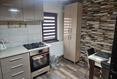Apartament cu 3 camere decomandat în Central - 2