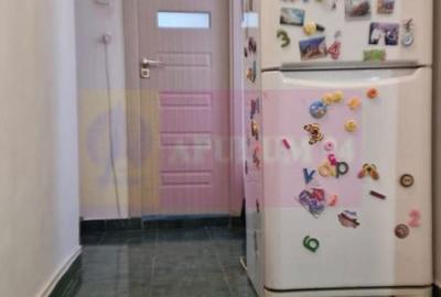 Apartament cu 3 camere, mobilat în Berceni - 1
