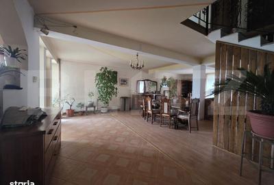 Casă cu 4 camere decomandat în Lucian Blaga