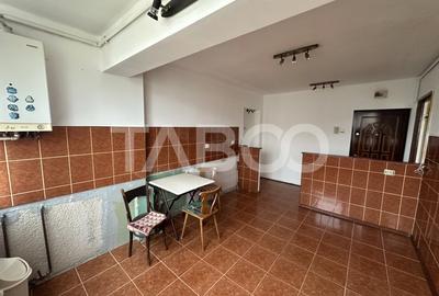 Apartament decomandat cu 3 camere baie cu geam la doar 1641 euro/mp - 10