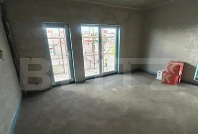 Casă cu 5 camere cu Teren 600 Mp în Giarmata