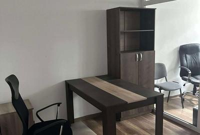 Spațiu comercial, de 43 mp, în Central - 3