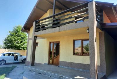 Casă cu 5 camere cu Teren 4000 Mp în Timișești - 2