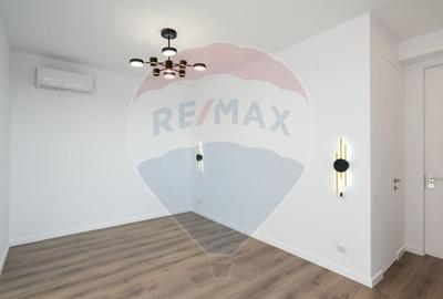 Casă cu 5 camere cu Teren 150 Mp în Central - 15