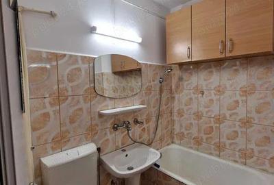 Garsonieră decomandată în Granit