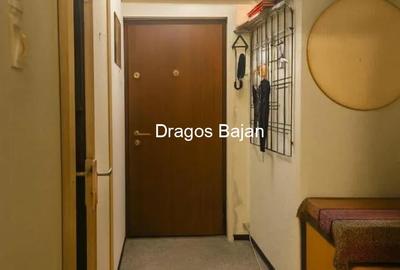 Sala Palatului // vedere spate // balcon - 3