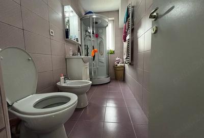 Apartament cu 2 camere decomandat în Tractorul - 5