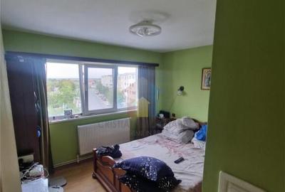 SPATIOS! 3 camere confort 1 Decomandat, 2 balcoane, 2 bai, O - 7