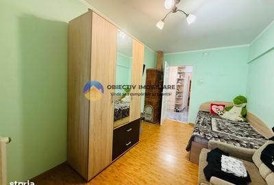 Apartament cu 3 camere decomandat în 1 Mai - 13