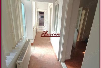 Casă cu 4 camere în Central - 3