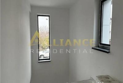 Casă cu 3 camere cu Teren 250 Mp în Central - 15