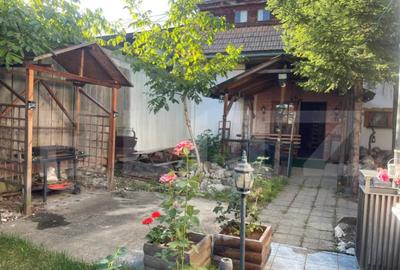 Casă cu 7 camere cu Canalizare în Zărnești - 14