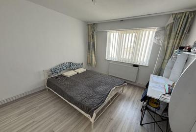 Apartament 3 camere zona Casa de Cultura - 4