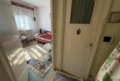 Apartament cu 2 camere semidecomandat în 9 Mai - 8