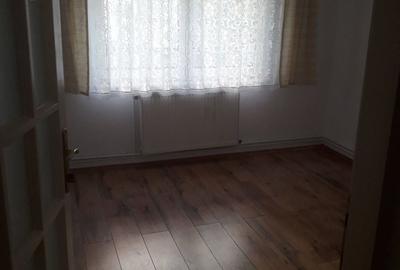 Spațiu comercial, de 61 mp, în Micro 17 - 1