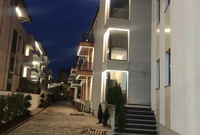 Apartament cu 3 camere decomandat în P-ța Muncii - 33