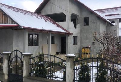 Casă în Râșca - 1