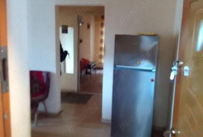 Apartament cu 3 camere decomandat în Central - 1