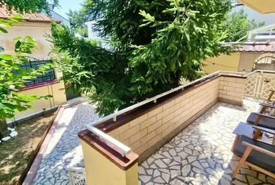 Casă cu 8 camere cu Canalizare în Plevnei - 11