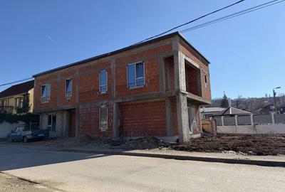 Casă cu 4 camere în Spitalul Județean - 4