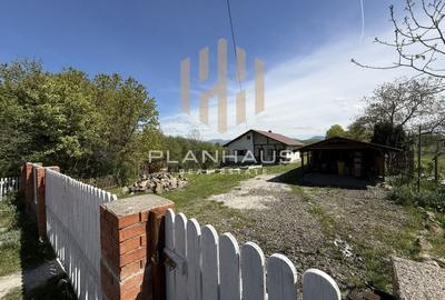 Casă cu 3 camere cu Garaj în Berința - 2