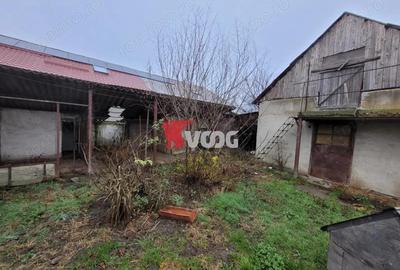 Casă cu 3 camere cu Canalizare în Parța - 1