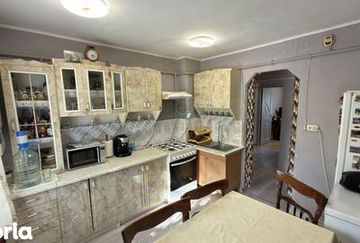 Apartament cu 4 camere decomandat în Central - 14