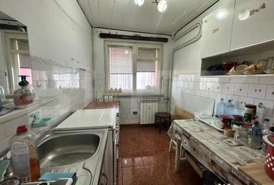 Apartament cu 3 camere decomandat în Valea Rosie - 2