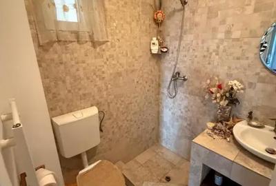 Casă cu 4 camere cu Teren 70 Mp în Florești - 2