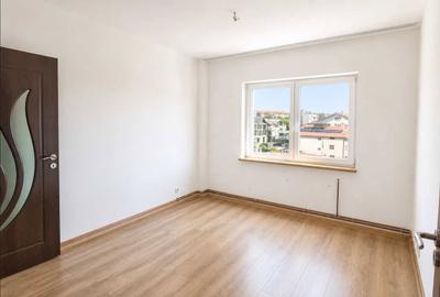 Apartament cu 3 camere decomandat în Central - 5
