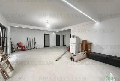 Casă cu 8 camere cu Canalizare în Lumina - 5