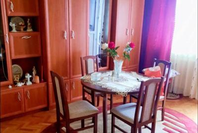 Apartament 3 camere, zona verde ?i lini?tita Pacii