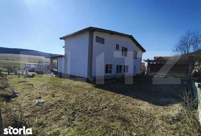 Casă cu 4 camere cu Teren 1000 Mp în Sângeorgiu de Mureș - 2
