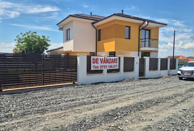 Casă cu 4 camere în Cârcea - 1