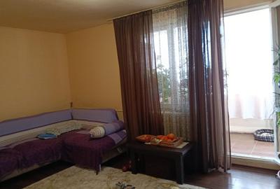 Apartament cu 4 camere decomandat în Rahova - 1