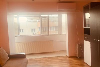 Garsoniera Timpuri Noi, 10 minute de metrou, mobilata si utilata complet, libera - 1