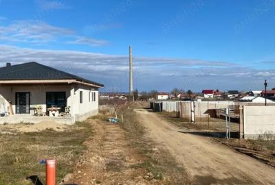 Teren de 400 mp, în Bradu - 3