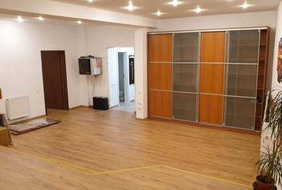 De vanzare Apartament 3 camere Mitropolie, ULTRACENTRAL liniste Unirii - 2