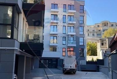 Apartament cu 4 camere decomandat în Ultracentral - 9