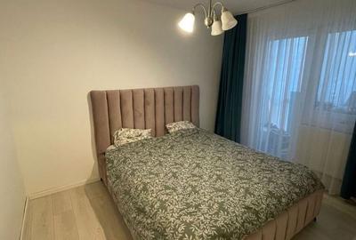 Apartament cu 3 camere semidecomandat, mobilat în Spitalul Județean