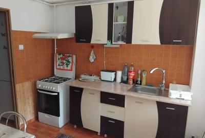 Apartament cu 3 camere semidecomandat în Central - 6
