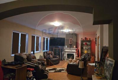 Casa / Vila cu 4 camere de vanzare - 19