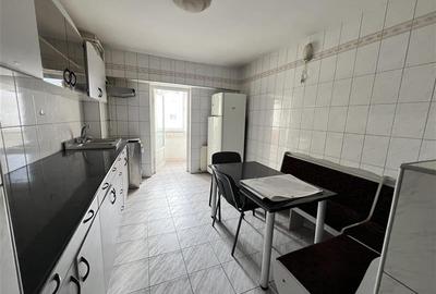 Apartament 3 camere, 2 bai , intrare Racadau - 9