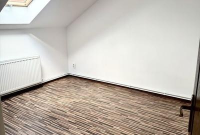 Casă cu 4 camere în Central - 8