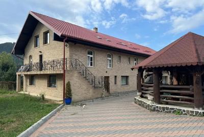 Casă cu 7 camere cu Teren 2500 Mp în Sucevița - 5