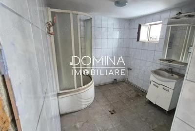 Casă cu 3 camere cu Teren 3726 Mp în Bâlteni - 3