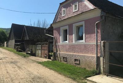 Casă individuală cu 3 camere cu Teren 1408 Mp în Roandola - 1