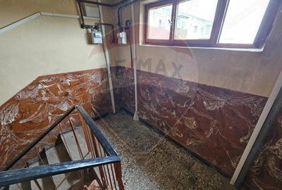 Apartament cu 3 camere decomandat în Lugoj