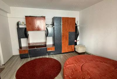Vanzare sau inchiriere apartament cu doua camere in Moine?ti jude?ul Bacau - 4